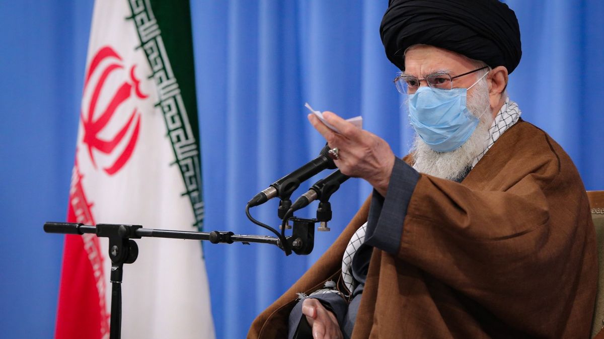 Írán přišel o otce jaderného programu. Zabili ho, když jel v autě